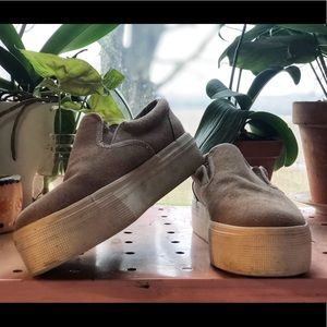 Platform SUPERGA slip-ons!